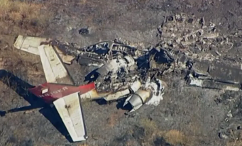 AVIÃO CAI EM LOS ANGELES